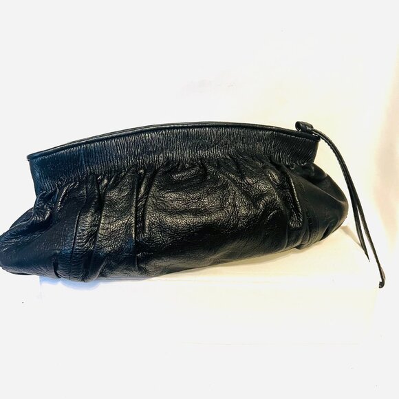 Banana Republic Black Soft Cow Leather Clutch/Wristlet Purse-Roomy-Zip Up-Prom - Picture 4 of 13
